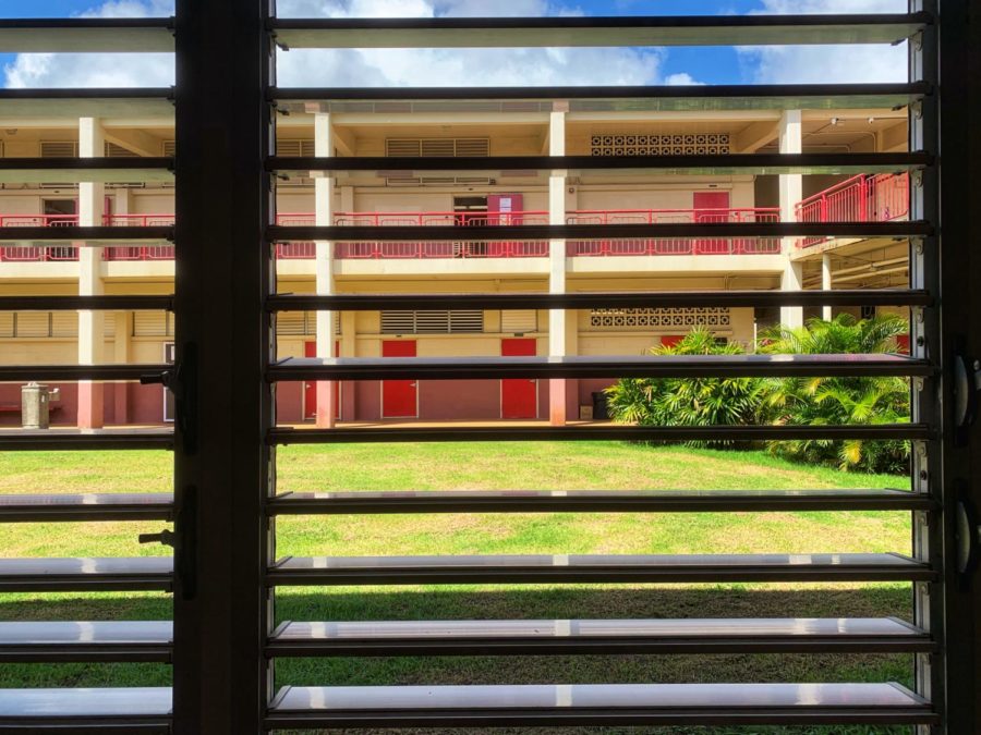 Classes at Kalani sat mostly empty through the first semester of the 2020-2021 school year. All Hawaii Department of Education students returned to full in-person learning in August 2021. Ka Leo staff photo.