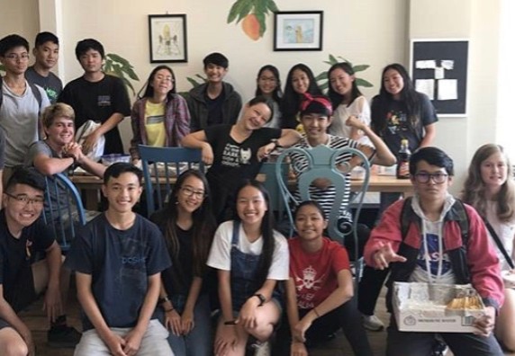 Top Row: Virgil Lin, Kainoa Santos, Christopher Kop, Sara Jessica Toma, Austin Lao, Viveka Lin, Danielle Sales, Mana Iketani, Abigayle Vendiola. Middle Row: Noah Hancock, Kayla Lim-Tam, Jay Suh. Bottom Row: Rainer Tanaka, Brycen Yamaguchi, Katheren Lam, Audrey Li, Kateira Rivad, Thomas Hering, Ana Doplihar. 