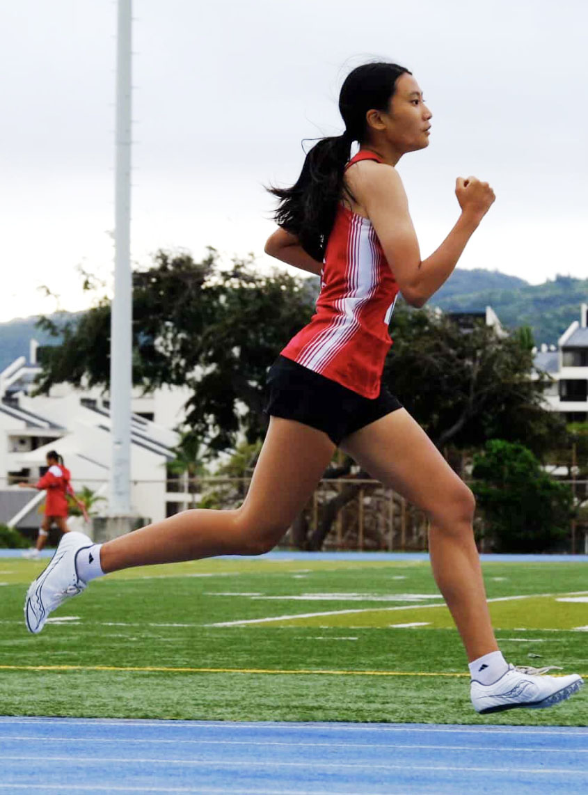 Ashely Wang (9) surges toward the finish line in the 1,500 meter race at the JV Eastern Championships. Wang was the top Kalani athlete in Cross Country in the Fall season, and showcased her exceptional endurance, earning second place in both the 1500 and 3000. 